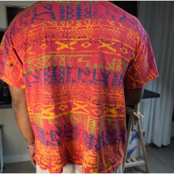 Vintage EZL Tribal Tee Shirt One Size USA Short Sleeve 90s Paint Distressed - Picture 2 of 7
